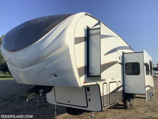 2016 Forest River Wildcat Maxx 282RKX - Used Fifth Wheel For Sale by Ted