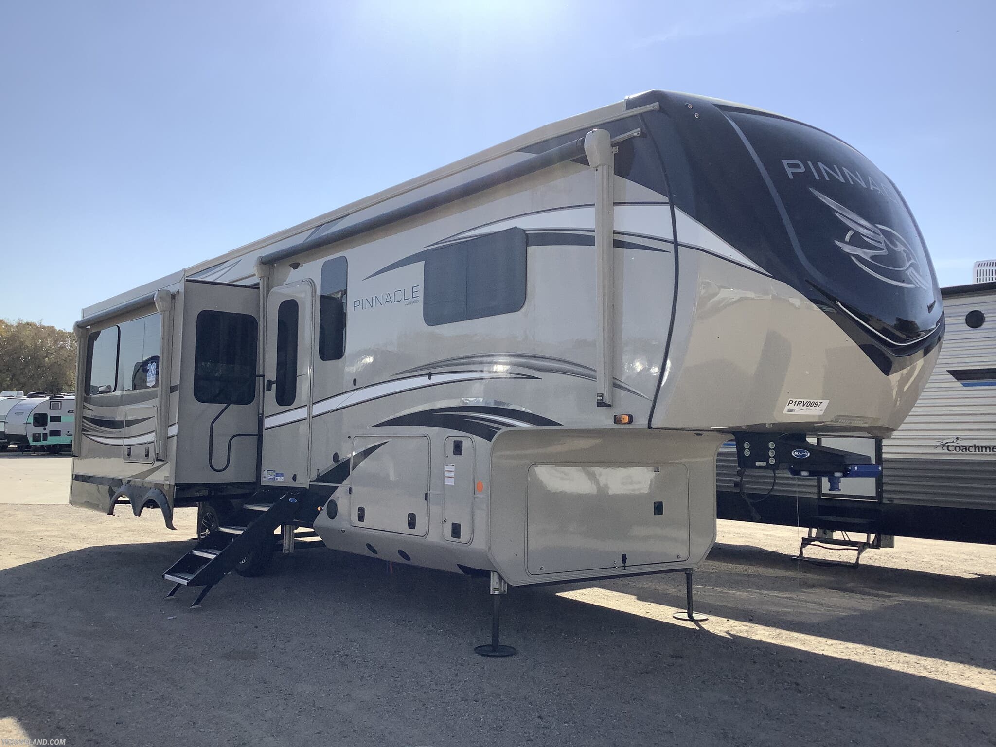 2023 Jayco Pinnacle 32RLTS RV for Sale in Paynesville, MN 56362