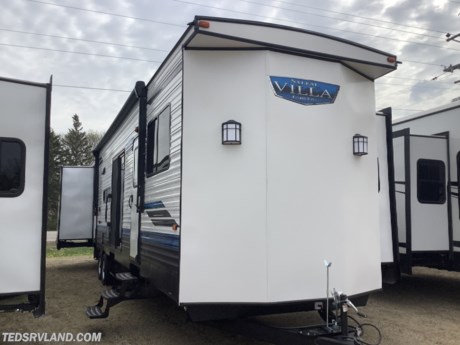 &lt;p&gt;&lt;strong&gt;This rear bunk house trailer will be a hot floor plan!&lt;/strong&gt;&lt;/p&gt;
&lt;p&gt;&lt;strong&gt;Features Include:&lt;/strong&gt;&lt;/p&gt;
&lt;ul&gt;
&lt;li&gt;&lt;strong&gt;Best In Class Value Package&lt;/strong&gt;&lt;/li&gt;
&lt;li&gt;&lt;strong&gt;Solid Surface Countertops&lt;/strong&gt;&lt;/li&gt;
&lt;li&gt;&lt;strong&gt;40&quot; HD TV&lt;/strong&gt;&lt;/li&gt;
&lt;li&gt;&lt;strong&gt;Detachable Hitch&lt;/strong&gt;&lt;/li&gt;
&lt;li&gt;&lt;strong&gt;House Hold Toilet&lt;/strong&gt;&lt;/li&gt;
&lt;li&gt;&lt;strong&gt;Extreme Weather Package&lt;/strong&gt;&lt;/li&gt;
&lt;li&gt;&lt;strong&gt;2nd A/C in Bedroom&lt;/strong&gt;&lt;/li&gt;
&lt;li&gt;&lt;strong&gt;Free Standing Dinette with 68&quot; Sofa&lt;/strong&gt;&lt;/li&gt;
&lt;/ul&gt;
&lt;p&gt;&lt;strong&gt;Please feel free to call our sales staff with any other questions you may have!!&lt;/strong&gt;&lt;/p&gt;