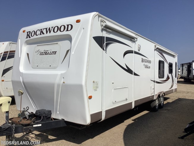2011 Forest River Rockwood Signature Ultra Lite 8314BSS - Used Travel Trailer For Sale by Ted
