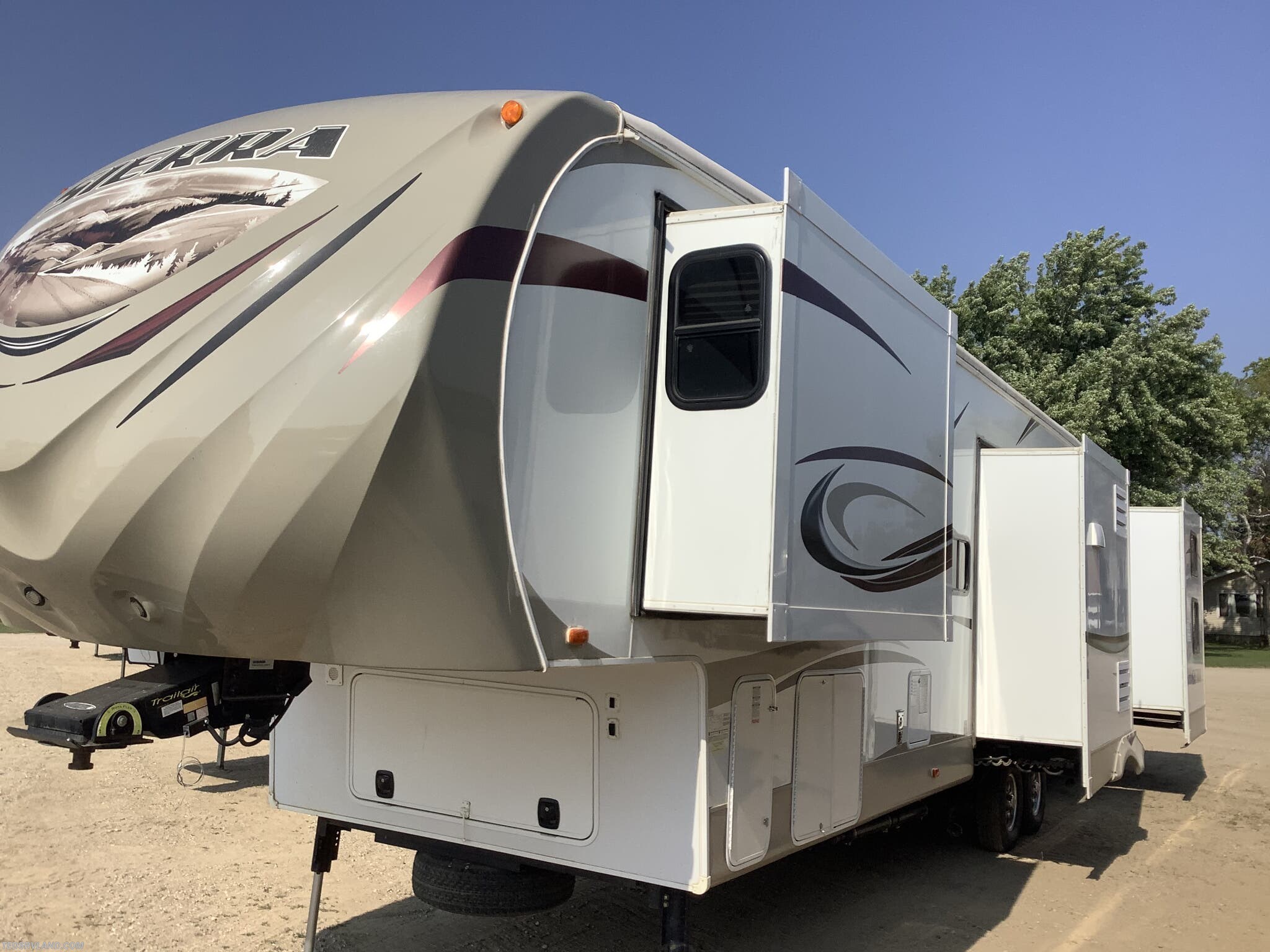 2014 Forest River Sierra 376BHOK RV for Sale in Paynesville, MN 56362