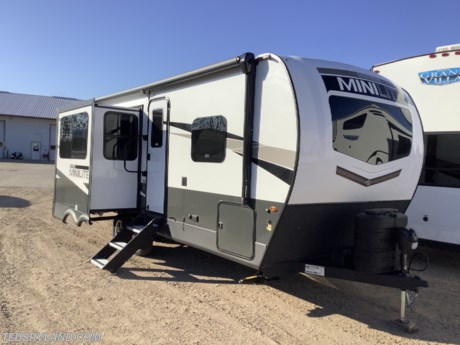 &lt;p&gt;&lt;strong&gt;This rear bathroom unit is an easy to tow trailer!&lt;/strong&gt;&lt;/p&gt;
&lt;p&gt;&lt;strong&gt;Features Include:&lt;/strong&gt;&lt;/p&gt;
&lt;ul&gt;
&lt;li&gt;&lt;strong&gt;Standard Travel Trailer Package D&lt;/strong&gt;&lt;/li&gt;
&lt;li&gt;&lt;strong&gt;Rear Ladder&lt;/strong&gt;&lt;/li&gt;
&lt;li&gt;&lt;strong&gt;Spare Tire &amp;amp; Cover&lt;/strong&gt;&lt;/li&gt;
&lt;/ul&gt;
&lt;p&gt;&lt;strong&gt;Please feel free to call our sales staff with any other questions you may have!!&lt;/strong&gt;&lt;/p&gt;