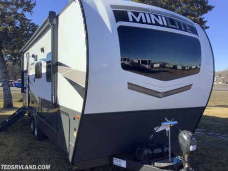 &lt;p&gt;&lt;strong&gt;This rear bathroom is an easy tow unit!&lt;/strong&gt;&lt;/p&gt;
&lt;p&gt;&lt;strong&gt;Features Include:&lt;/strong&gt;&lt;/p&gt;
&lt;ul&gt;
&lt;li&gt;&lt;strong&gt;Standard Travel Trailer Package D&lt;/strong&gt;&lt;/li&gt;
&lt;li&gt;&lt;strong&gt;Rear Ladder&lt;/strong&gt;&lt;/li&gt;
&lt;li&gt;&lt;strong&gt;Spare Tire &amp;amp; Cover&lt;/strong&gt;&lt;/li&gt;
&lt;/ul&gt;
&lt;p&gt;&lt;strong&gt;Please feel free to call our sales staff with any other questions you may have!!&lt;/strong&gt;&lt;/p&gt;