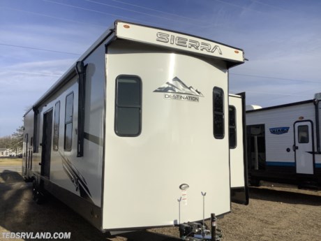 &lt;p&gt;&lt;strong&gt;Nice bunk house, destination trailer that just arrived!&lt;/strong&gt;&lt;/p&gt;
&lt;p&gt;&lt;strong&gt;Features Include:&lt;/strong&gt;&lt;/p&gt;
&lt;ul&gt;
&lt;li&gt;&lt;strong&gt;Destination Package&lt;/strong&gt;&lt;/li&gt;
&lt;li&gt;&lt;strong&gt;Extended Stay Package&lt;/strong&gt;&lt;/li&gt;
&lt;/ul&gt;
&lt;p&gt;&lt;strong&gt;Please feel free to call our sales staff with any other questions you may have!!&lt;/strong&gt;&lt;/p&gt;