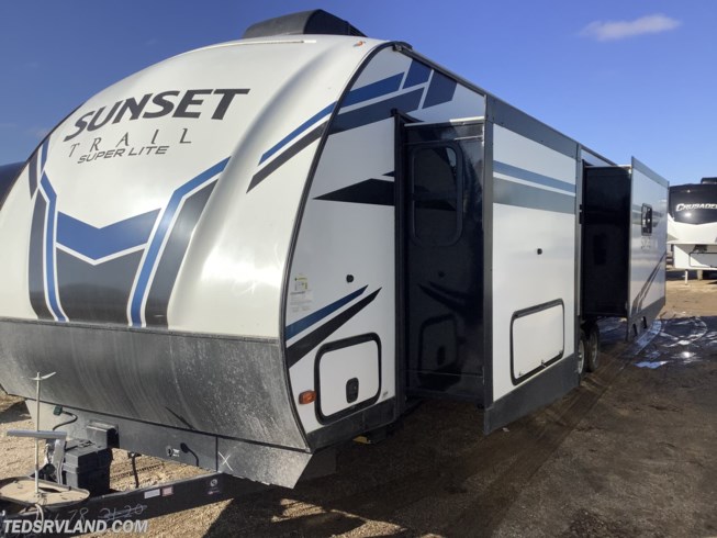 2020 CrossRoads Sunset Trail Super Lite SS330SI - Used Travel Trailer For Sale by Ted