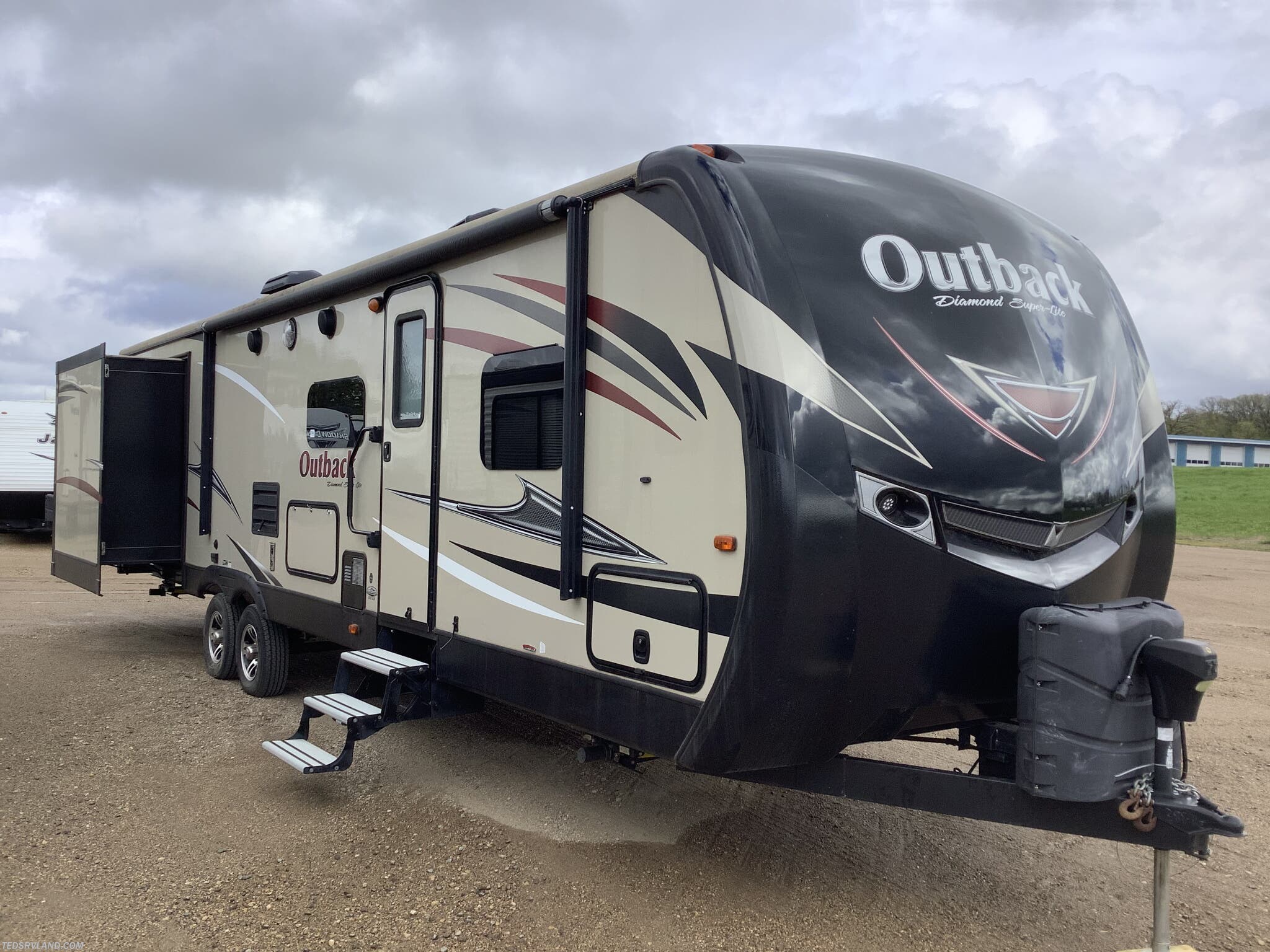 2016 Keystone Outback Diamond SuperLite 322BH RV for Sale in