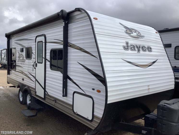 Used 2018 Jayco Jay Flight SLX 8 212QB available in Paynesville, Minnesota