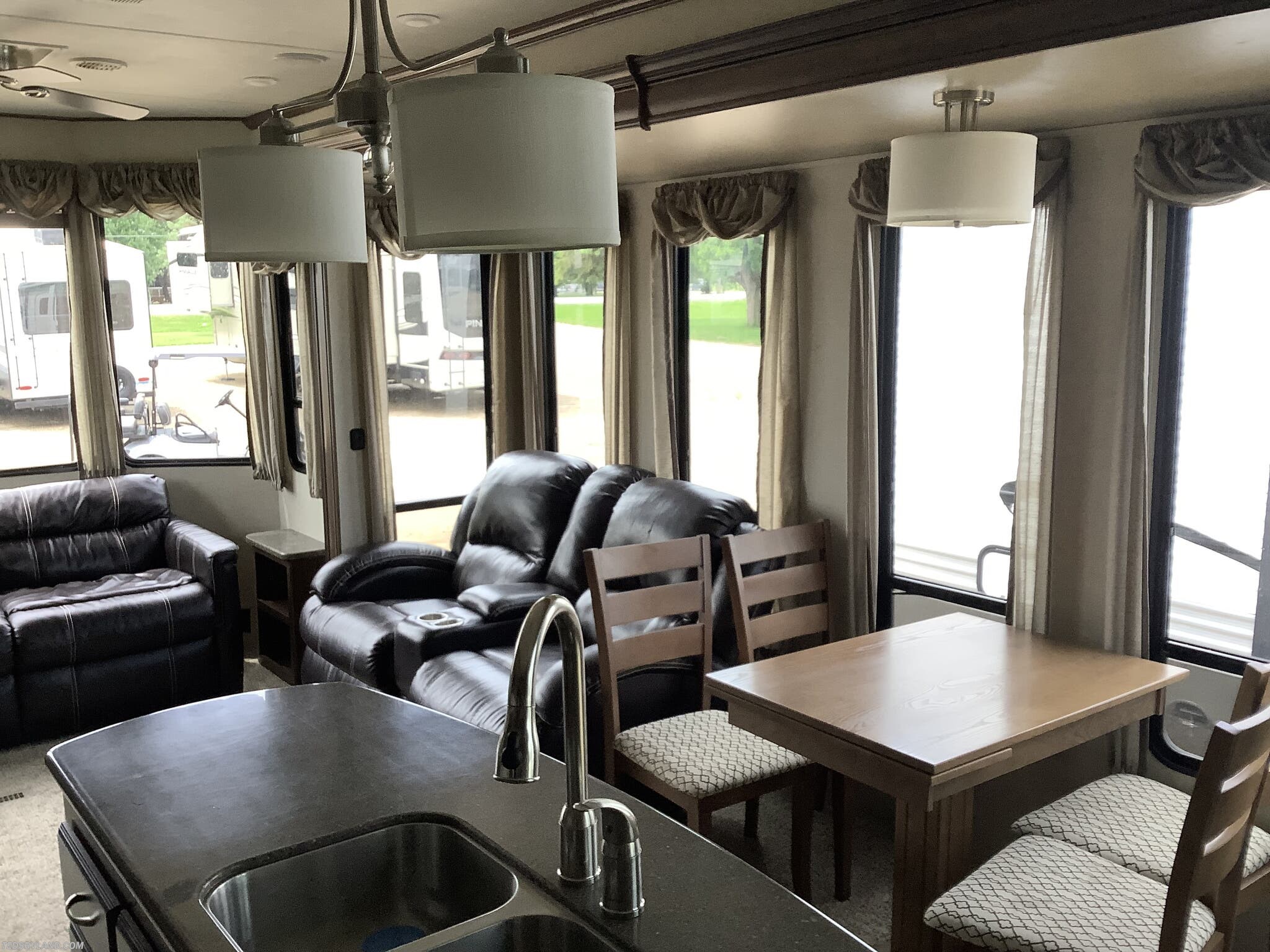 2016 Heartland Breckenridge Lakeview LV 41 ETS RV for Sale in ...