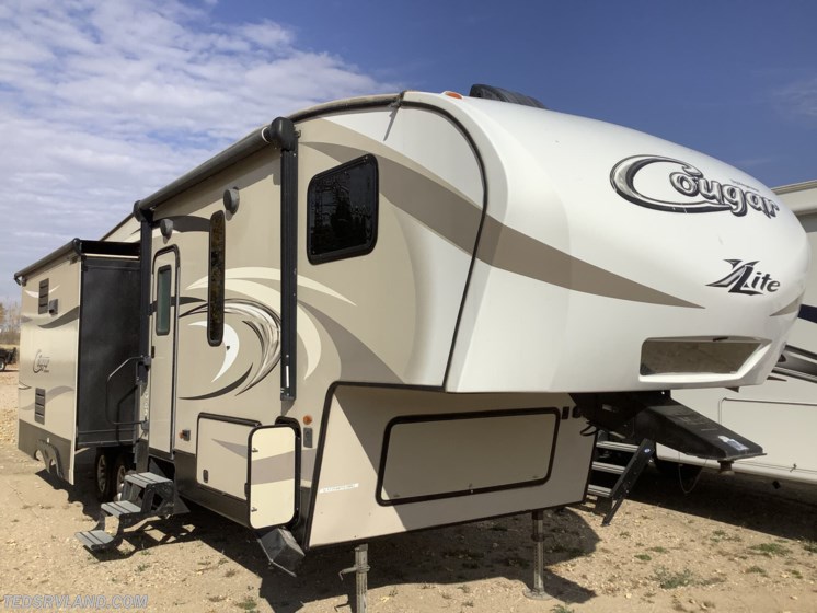 Used 2017 Keystone Cougar XLite 29RLI available in Paynesville, Minnesota