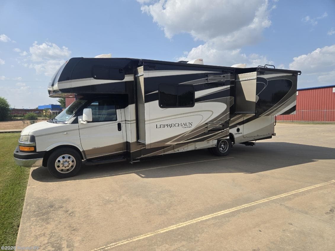 Used 2015 Coachmen Leprechaun 260DSC available in Rice, Texas