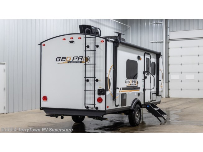 2022 Forest River Rockwood Geo Pro 19FD - New Travel Trailer For Sale by TerryTown RV Superstore in Grand Rapids, Michigan