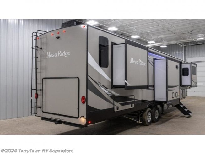 2022 Mesa Ridge 376FBH by Highland Ridge from TerryTown RV Superstore in Grand Rapids, Michigan