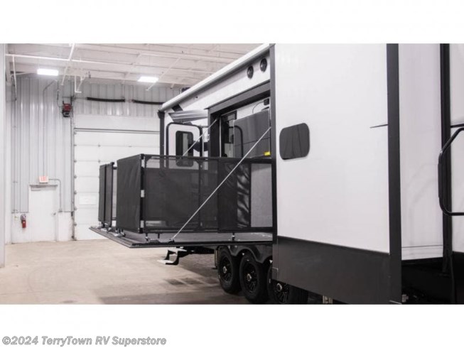2022 Raptor 429 by Keystone from TerryTown RV Superstore in Grand Rapids, Michigan