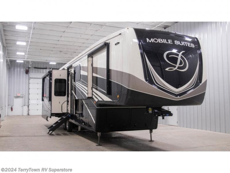 New 2022 DRV Mobile Suites 39DBRS3 available in Grand Rapids, Michigan