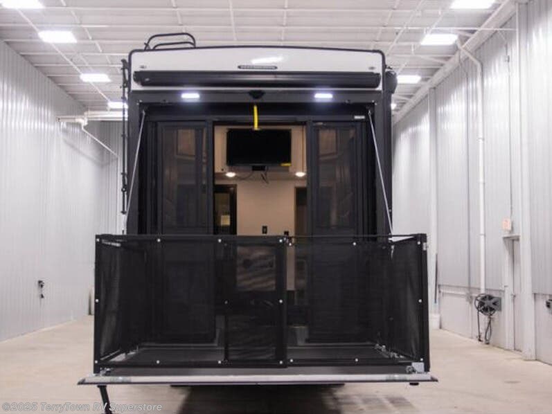 New 2023 Keystone Raptor 420 available in Grand Rapids, Michigan