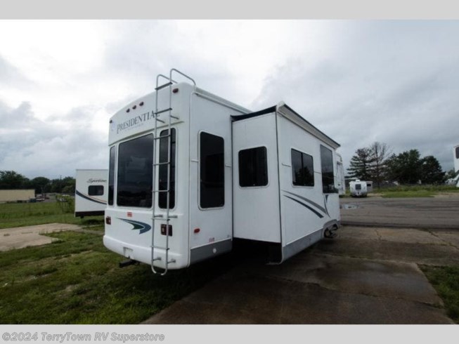 2006 Holiday Rambler Presidential 36RLT - Used Fifth Wheel For Sale by TerryTown RV Superstore in Grand Rapids, Michigan