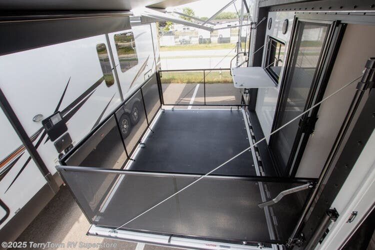 2024 Jayco Seismic Luxury Series 4113 RV for Sale in Grand Rapids, MI