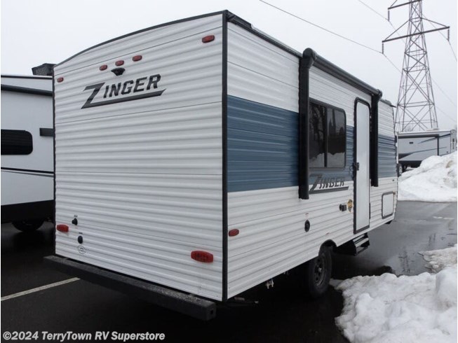 2024 Zinger Lite 18RB by CrossRoads from TerryTown RV Superstore in Grand Rapids, Michigan