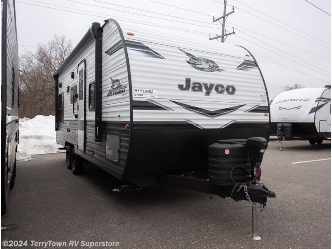 New 2024 Jayco Jay Flight SLX 210QB available in Grand Rapids, Michigan
