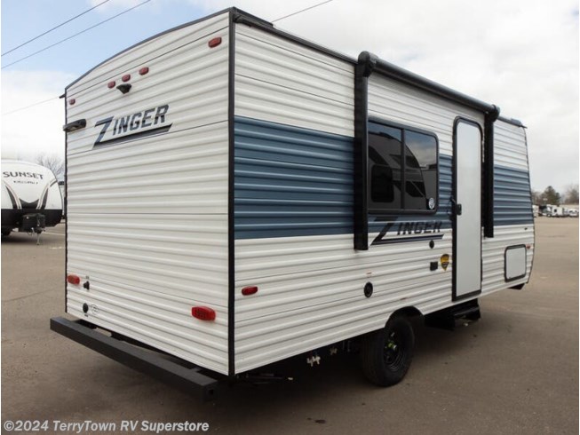 2024 Zinger Lite 18RB by CrossRoads from TerryTown RV Superstore in Grand Rapids, Michigan