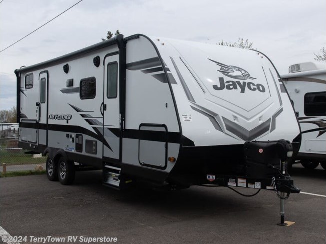 New 2022 Jayco Jay Feather 24BH available in Grand Rapids, Michigan
