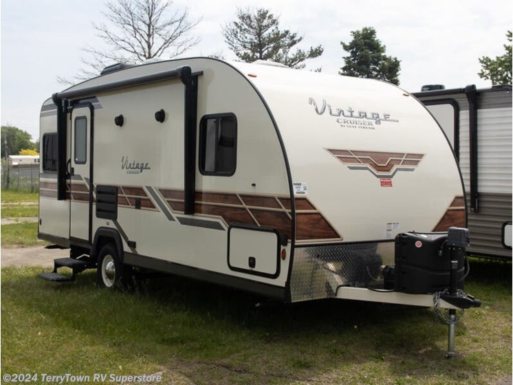 Used 2022 Gulf Stream Vintage Cruiser 19ERD available in Grand Rapids, Michigan