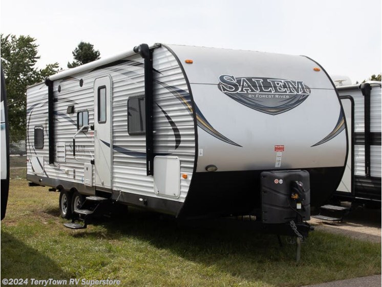 Used 2015 Forest River Salem 27DBUD available in Grand Rapids, Michigan