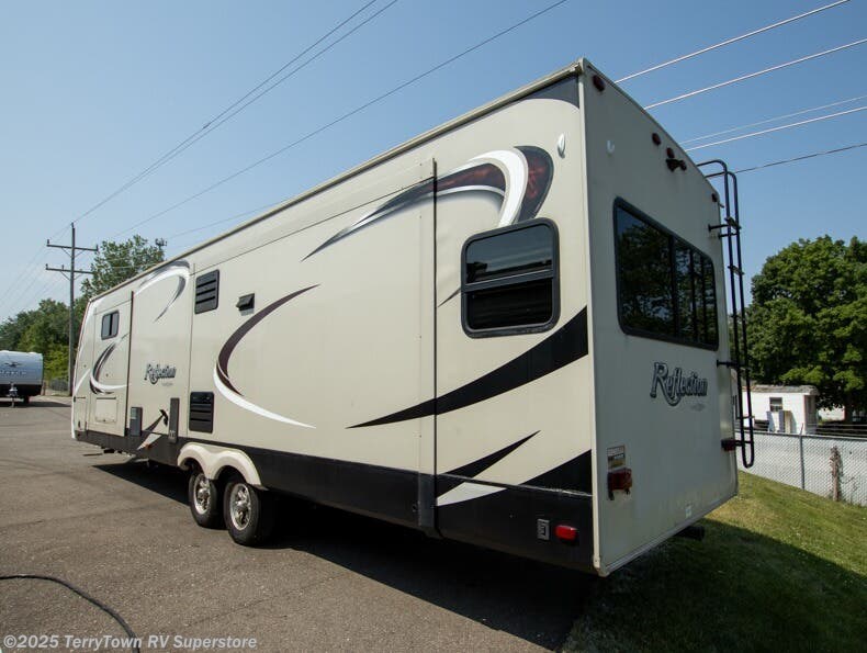Used 2017 Grand Design Reflection 313RLTS available in Grand Rapids, Michigan