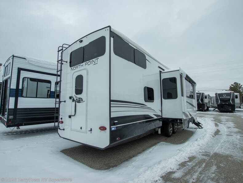 2025 North Point 390CKDS by Jayco from TerryTown RV Superstore in Grand Rapids, Michigan