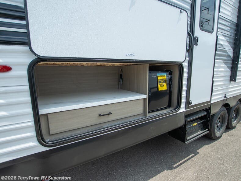 2026 Jay Flight SLX 321BDS by Jayco from TerryTown RV Superstore in Grand Rapids, Michigan