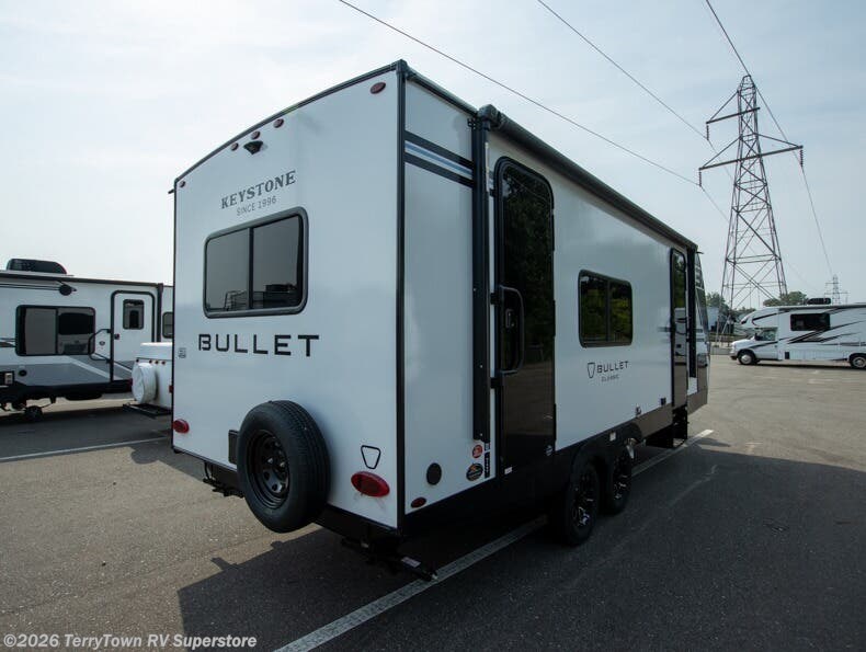 2026 Keystone Bullet Classic 21RKC - New Travel Trailer For Sale by TerryTown RV Superstore in Grand Rapids, Michigan
