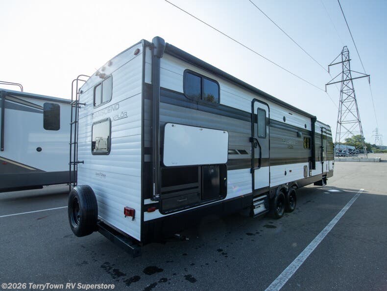 Used 2021 Grand Design Transcend Xplor 321BH available in Grand Rapids, Michigan