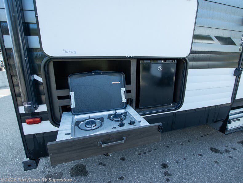 2021 Transcend Xplor 321BH by Grand Design from TerryTown RV Superstore in Grand Rapids, Michigan
