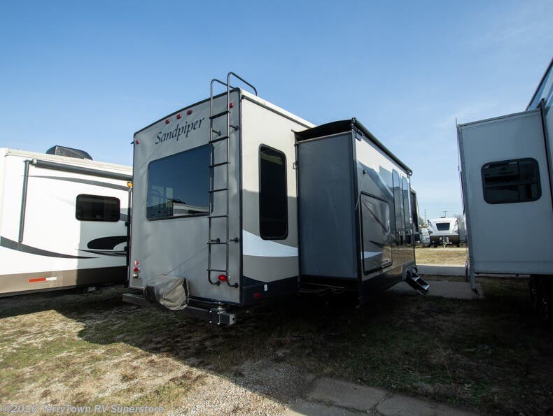 2016 Sandpiper 35ROK by Forest River from TerryTown RV Superstore in Grand Rapids, Michigan