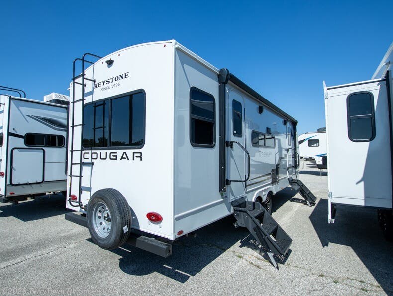 2026 Cougar Half-Ton 25RDS by Keystone from TerryTown RV Superstore in Grand Rapids, Michigan