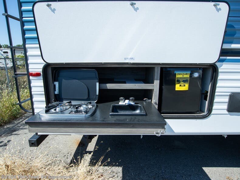 2024 Zinger 290KB by CrossRoads from TerryTown RV Superstore in Grand Rapids, Michigan