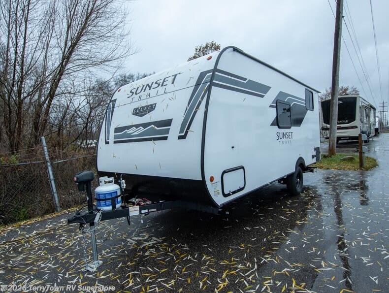 New 2026 CrossRoads Sunset Trail 17BHS available in Grand Rapids, Michigan