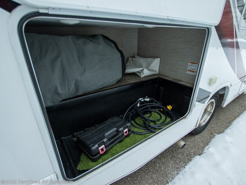 2022 Quantum SE SE22 Ford by Thor Motor Coach from TerryTown RV Superstore in Grand Rapids, Michigan