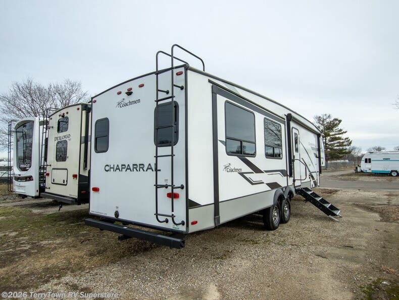 2023 Chaparral Lite 30BHS by Coachmen from TerryTown RV Superstore in Grand Rapids, Michigan