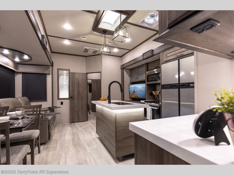 2022 Solitude S-Class 3950BH by Grand Design from TerryTown RV Superstore in Grand Rapids, Michigan