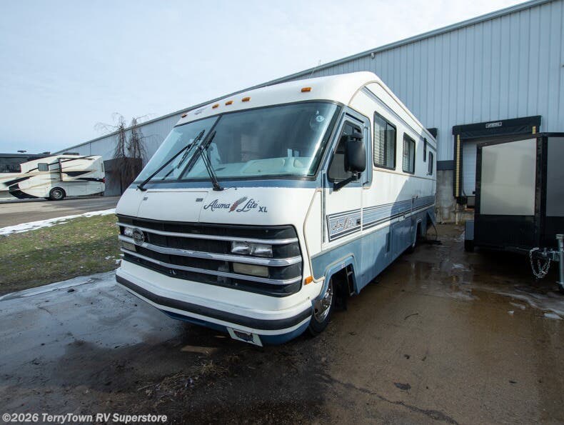 Used 1991 Holiday Rambler Aluma Lite 31CBXS available in Grand Rapids, Michigan