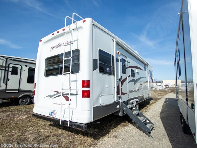 2005 CrossRoads Paradise Pointe 30RL - Used Fifth Wheel For Sale by TerryTown RV Superstore in Grand Rapids, Michigan