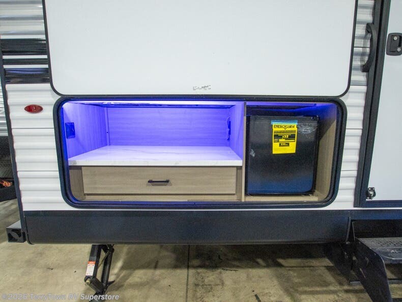 2026 Jay Flight SLX 321BDS by Jayco from TerryTown RV Superstore in Grand Rapids, Michigan