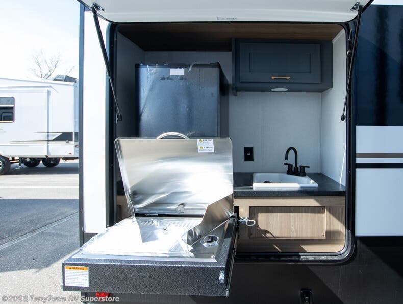 2026 Sunset Trail 331BH by CrossRoads from TerryTown RV Superstore in Grand Rapids, Michigan