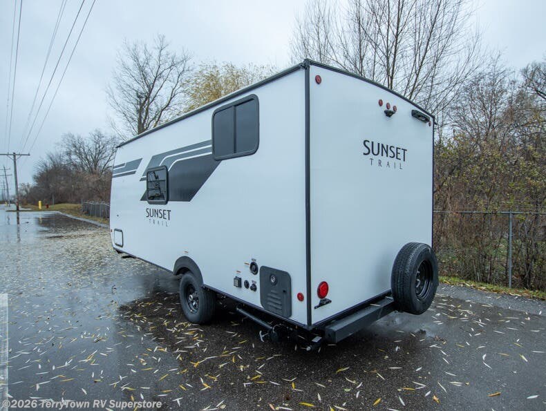 New 2026 CrossRoads Sunset Trail 17BHS available in Grand Rapids, Michigan