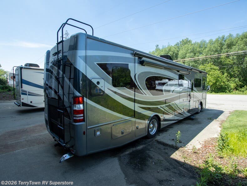 2022 Palazzo 37.4 by Thor Motor Coach from TerryTown RV Superstore in Grand Rapids, Michigan