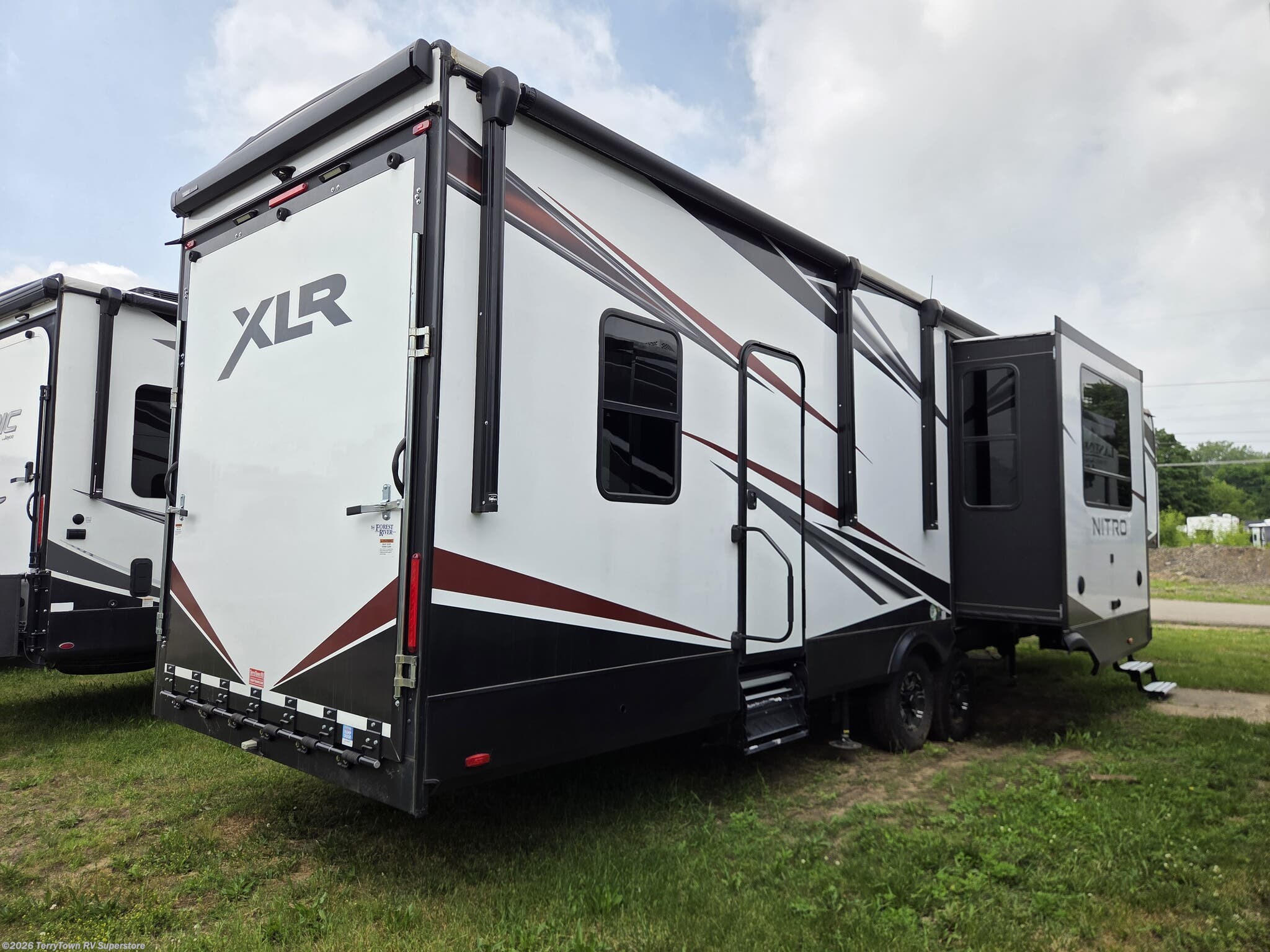 2022 XLR Nitro 35DK5 by Forest River from TerryTown RV Superstore in Grand Rapids, Michigan