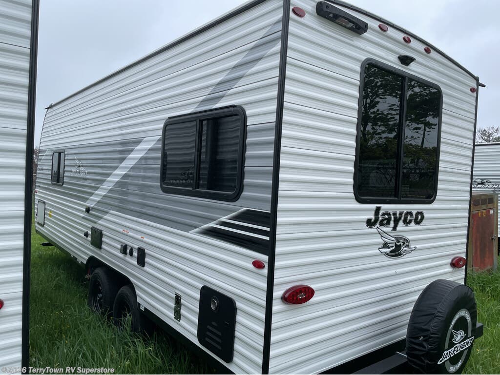 New 2026 Jayco Jay Flight SLX 210QB available in Grand Rapids, Michigan