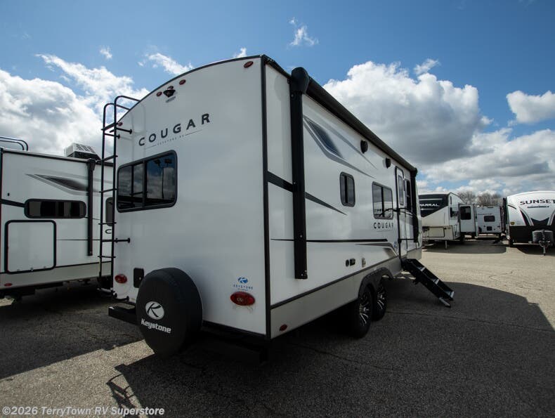 2024 Cougar Half-Ton 22MLS by Keystone from TerryTown RV Superstore in Grand Rapids, Michigan
