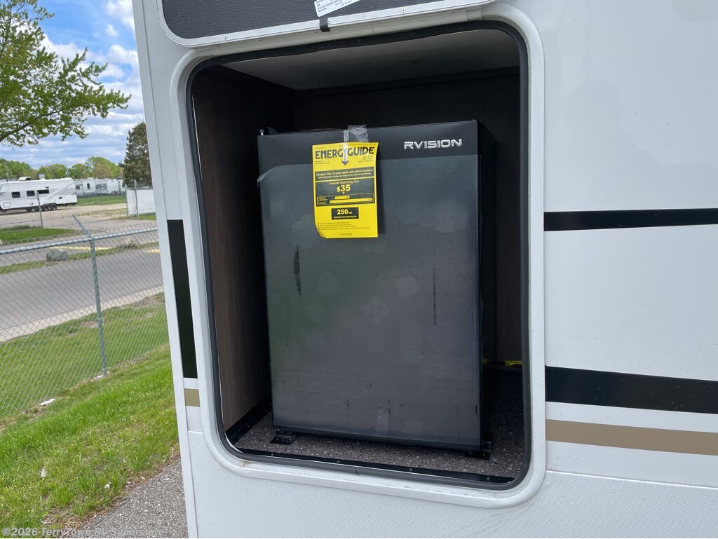 New 2026 Keystone Cougar Half-Ton 23MLE available in Grand Rapids, Michigan